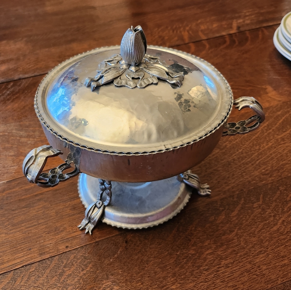Hammered Aluminum Food Warmer Dish Holder